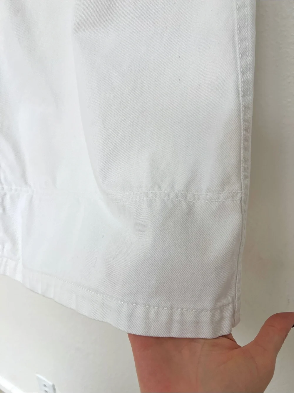 BERSHKA jean shorts / white wide leg burmuda denim jorts / size 8